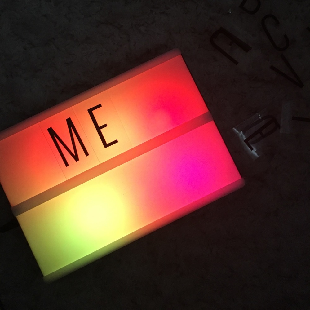 Color changing sign
